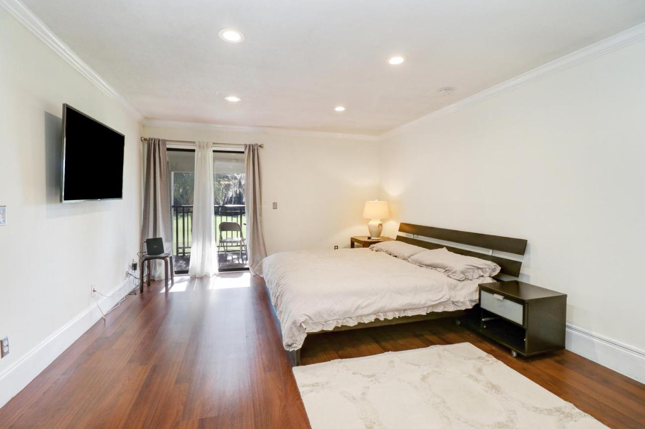 Saddlebrook Golf Course View Condo With Kitchen Уэсли-Чепел Экстерьер фото